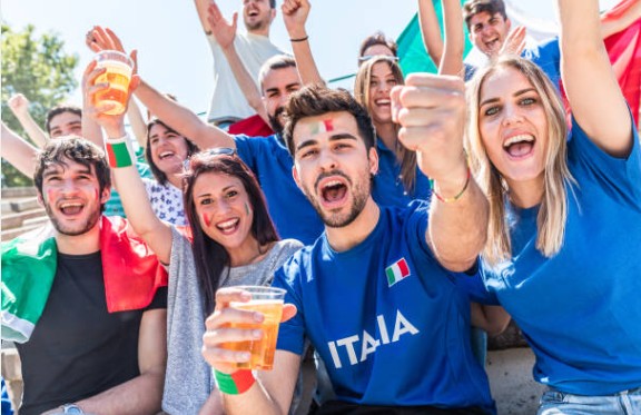 Big Group of Italians at the Italian Hospitality Games Gold Coast