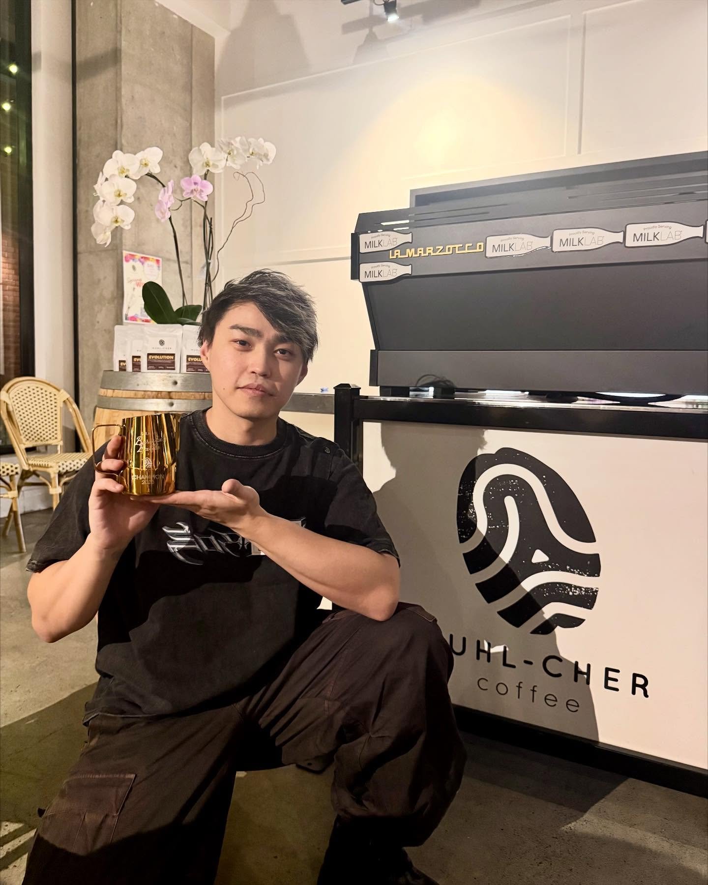 Award winning latte art champion at Gold Coast Coffee School Southport
