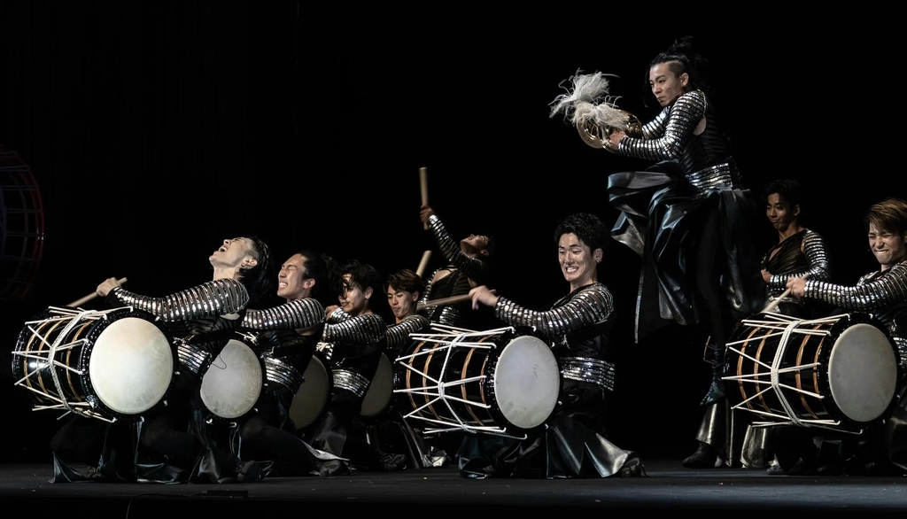 Japanese taiko drumming show DRUM TAO live on stage Gold Coast HOTA