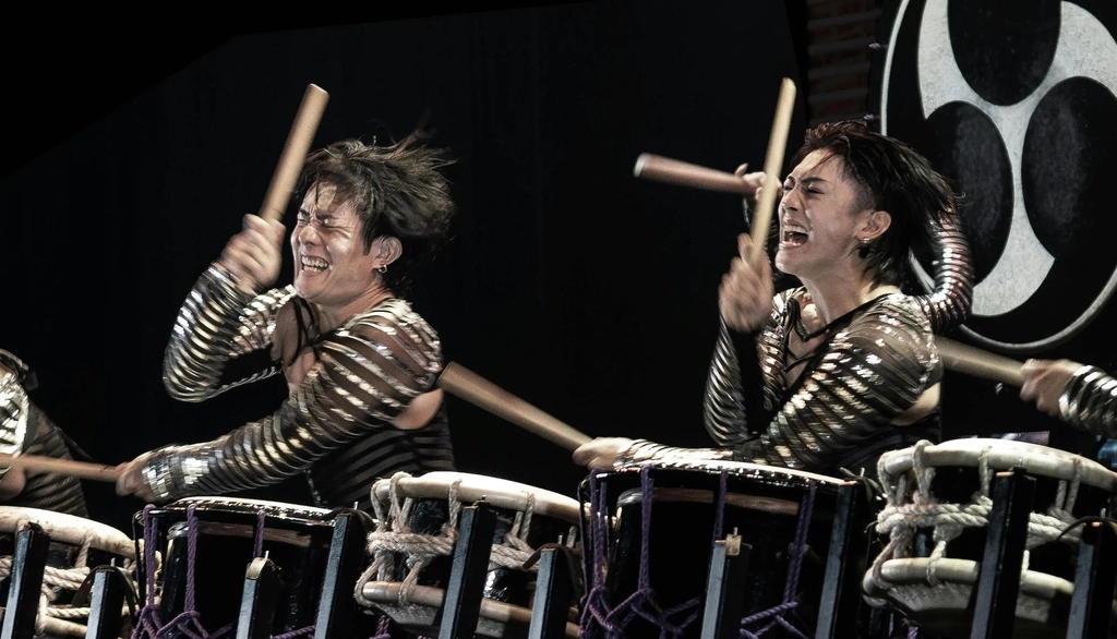 Samurai of the Drum live show powerful taiko performance DRUM TAO Australia