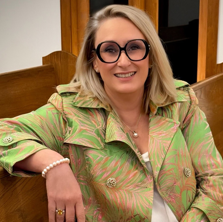 Lisa Carrick, founders of Enjoy Living Australia